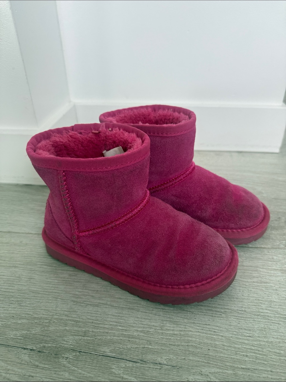 Plush Short Suede Ugg-like boots